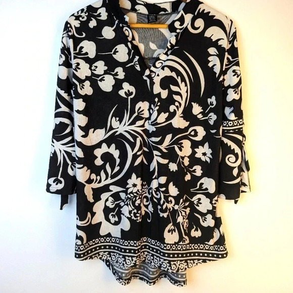 Floral Tunic - Small - Picture 1 of 4